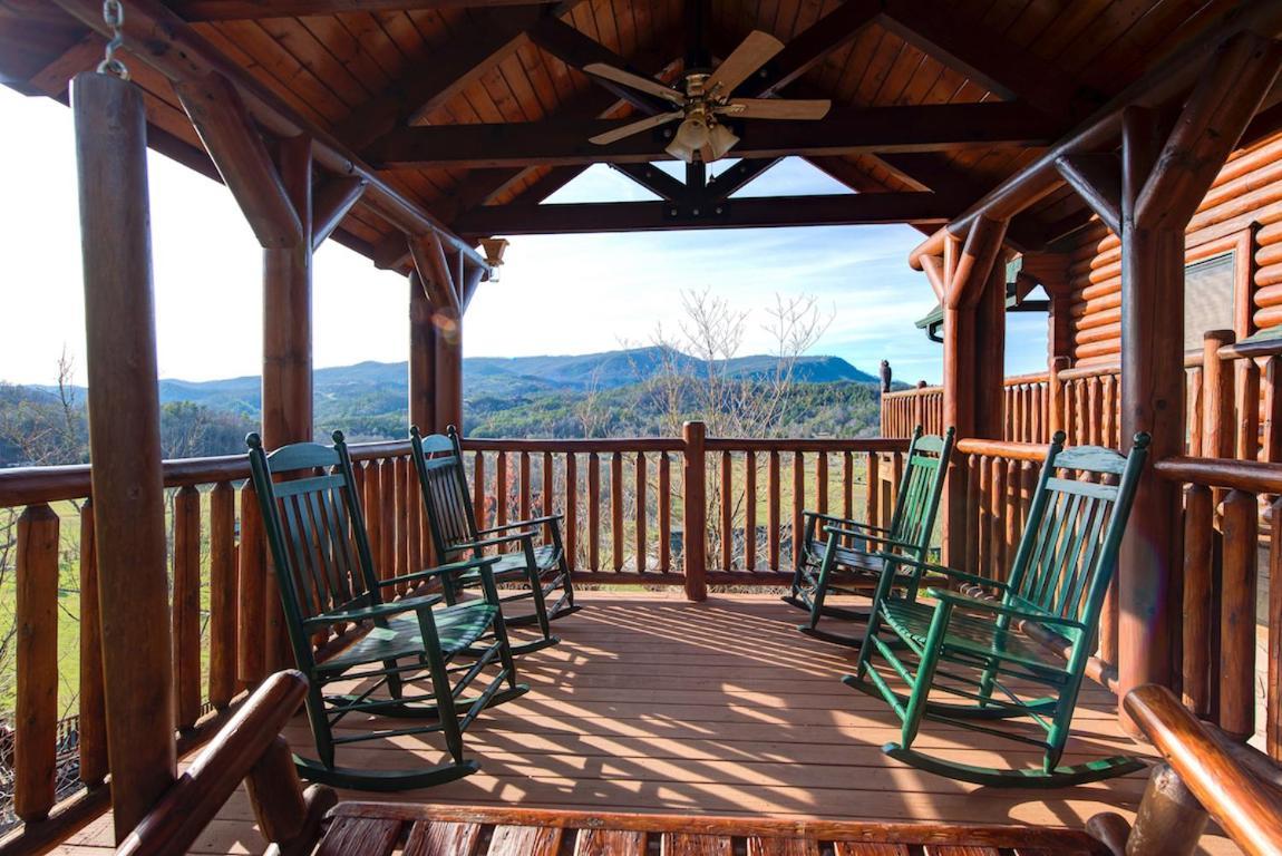 Serenity Peak Villa Pigeon Forge Exterior foto